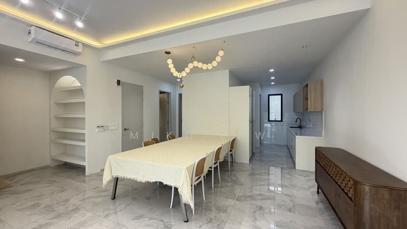 Terraced House for Rent in Taman Bukit Serdang (Seri Kembangan) - Miko Lew - Dining Room - PropertyGuru.com.my