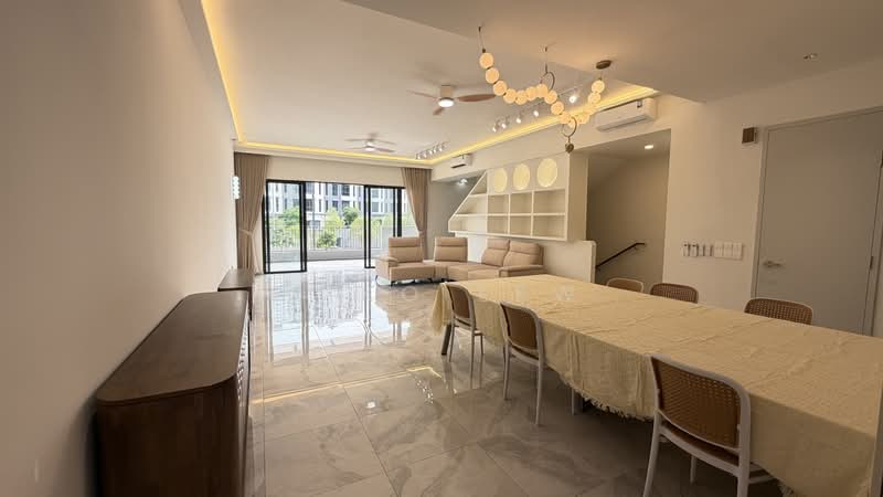 Terraced House for Rent in Taman Bukit Serdang (Seri Kembangan) - Miko Lew - Living Room - PropertyGuru.com.my