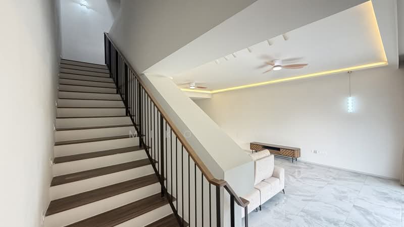 Terraced House for Rent in Taman Bukit Serdang (Seri Kembangan) - Miko Lew - Living Room - PropertyGuru.com.my