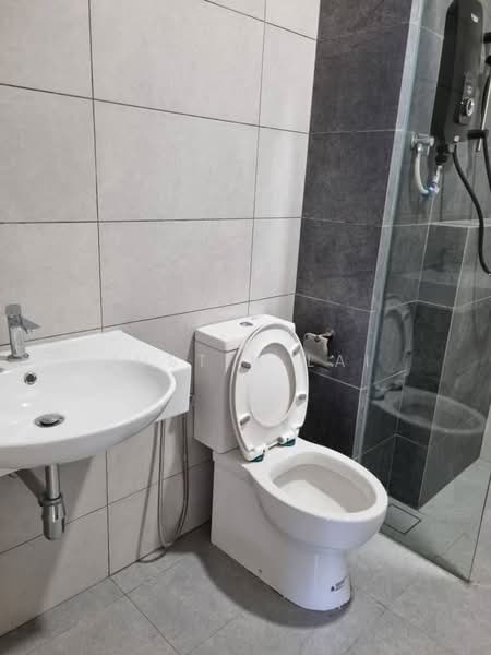 Kediaman Servis untuk Disewa di The Era @ Duta North - Justin Lai - Bathroom - PropertyGuru.com.my