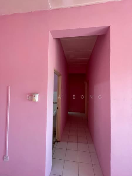Pangsapuri untuk Dijual di MJC Courtyard Sanctuary - Erica Bong - Corridor - PropertyGuru.com.my