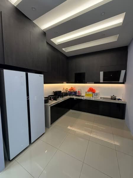 Rumah Kluster untuk Dijual di Taman Bukit Skudai (Skudai) - Seven Kong - Kitchen - PropertyGuru.com.my