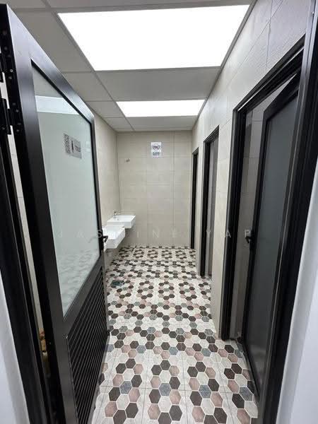 Semi-D Factory for Rent in Eco Business Park V (Puncak Alam) - Jasmine Yap - Corridor - PropertyGuru.com.my