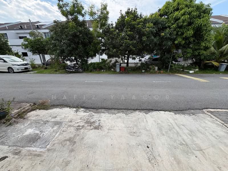 Rumah Teres 2 Tingkat untuk Dijual di Taman Sri Putra (Banting) - Hafiz Yaacob - Exterior - PropertyGuru.com.my