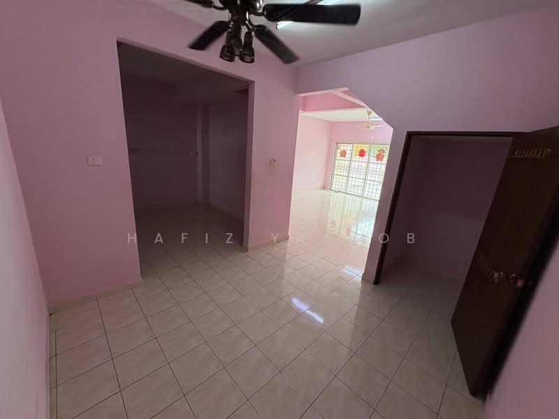 Rumah Teres 2 Tingkat untuk Dijual di Taman Sri Putra (Banting) - Hafiz Yaacob - Interior - PropertyGuru.com.my