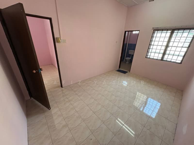 Rumah Teres 2 Tingkat untuk Dijual di Taman Sri Putra (Banting) - Hafiz Yaacob - Interior - PropertyGuru.com.my