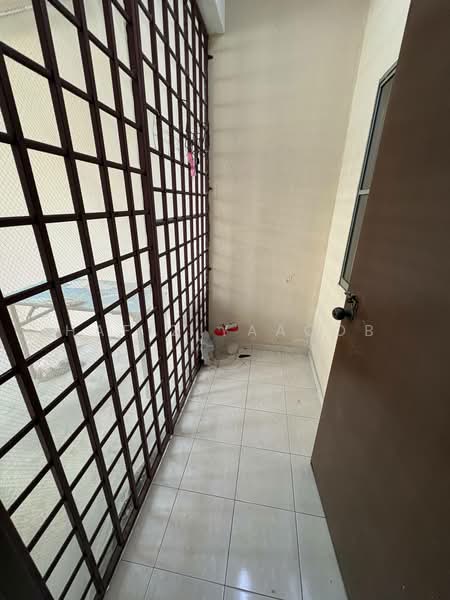Rumah Teres 2 Tingkat untuk Dijual di Taman Sri Putra (Banting) - Hafiz Yaacob - Exterior - PropertyGuru.com.my