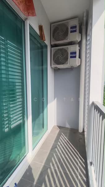 Kediaman Servis untuk Dijual di Palm Garden - Nicol Tan - Balcony - PropertyGuru.com.my
