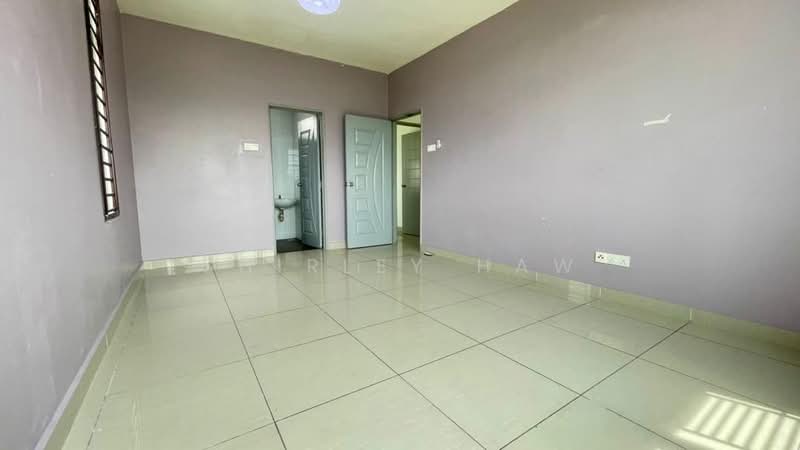 Pangsapuri untuk Dijual di East Bay (Seri Bayan) - Shirley Haw - PropertyGuru.com.my
