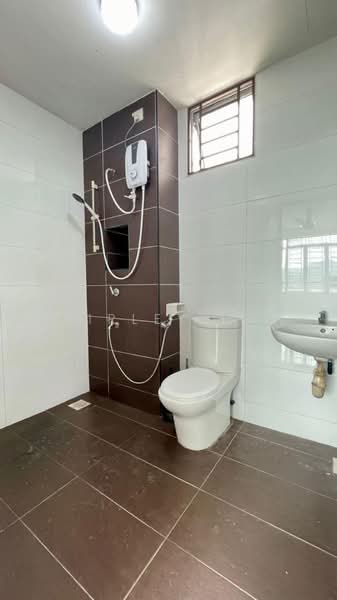 Pangsapuri untuk Dijual di East Bay (Seri Bayan) - Shirley Haw - PropertyGuru.com.my