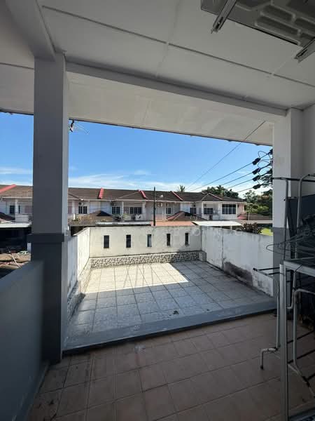 2-storey Terraced House for Rent in Kuching (Sarawak) - Erica Bong - Exterior - PropertyGuru.com.my