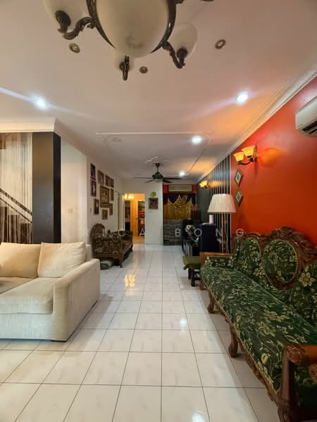 2-storey Terraced House for Rent in Kuching (Sarawak) - Erica Bong - Living Room - PropertyGuru.com.my