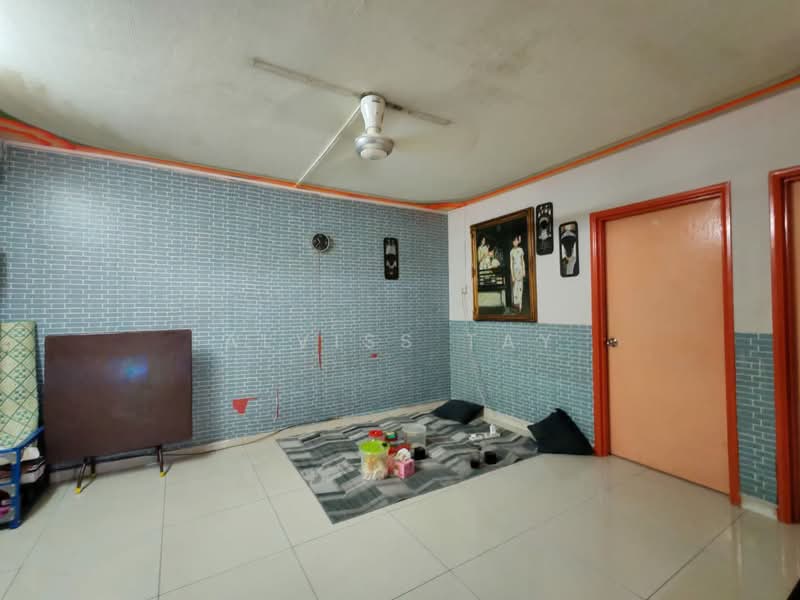 Flat for Sale at Flat Bandar Selesa Jaya @ Jalan Silat Gayong - Alviss Tay - Living Room - PropertyGuru.com.my