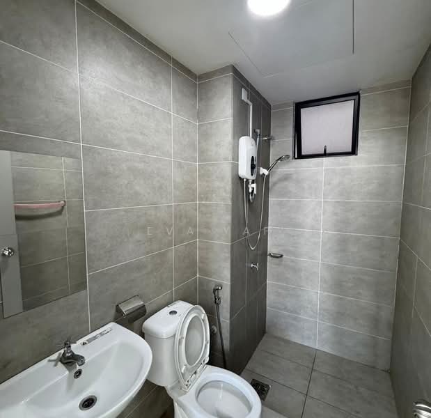 Kondominium untuk Disewa di Mizumi Residences - Eva Yap - Bathroom - PropertyGuru.com.my