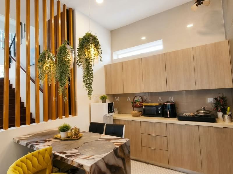 Zero-Lot Bungalow for Rent in Lakefront Villa (Cyberjaya) - Halim Mazlan - Kitchen - PropertyGuru.com.my