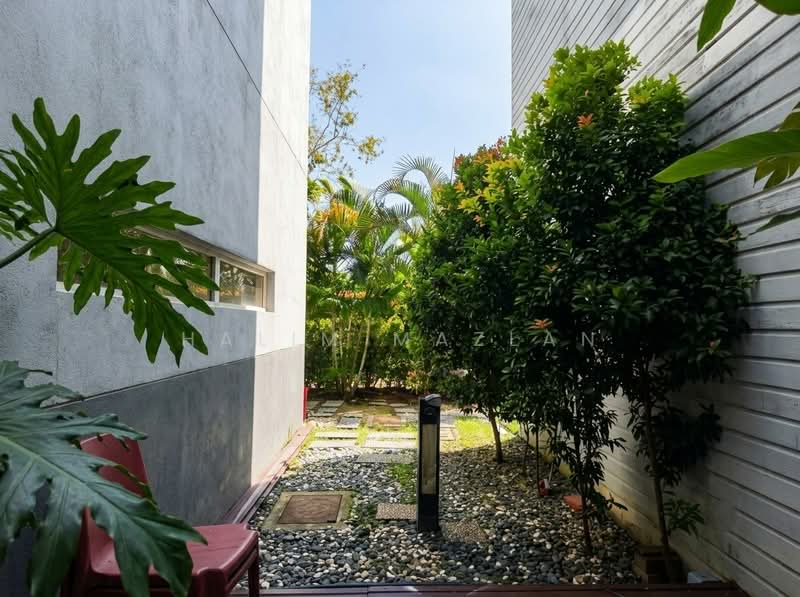 Zero-Lot Bungalow for Rent in Lakefront Villa (Cyberjaya) - Halim Mazlan - Exterior - PropertyGuru.com.my