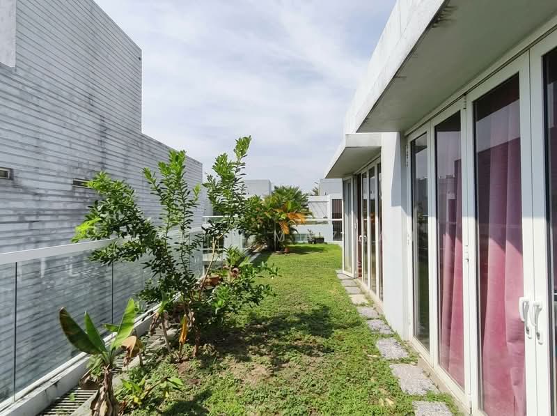 Zero-Lot Bungalow for Rent in Lakefront Villa (Cyberjaya) - Halim Mazlan - Exterior - PropertyGuru.com.my
