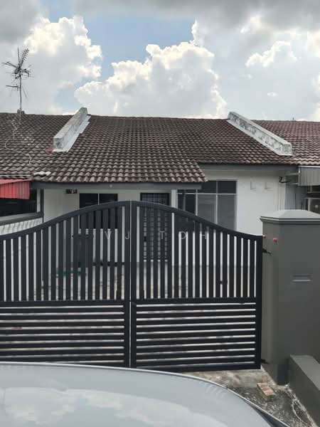Rumah Teres 1 Tingkat untuk Disewa di Taman Johor Jaya (Johor Bahru) - VJ Toh - PropertyGuru.com.my