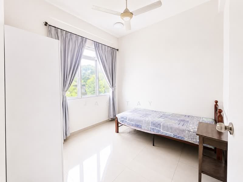 Kondominium untuk Dijual di Fairway Suites - Jas Tay - Bedroom - PropertyGuru.com.my