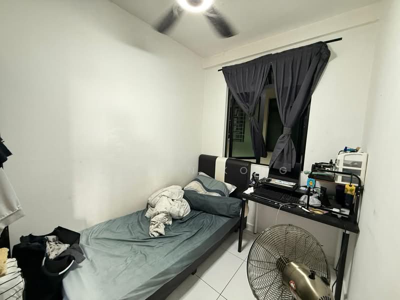 Service Residence for Sale at Sky Oasis Residence (Pangsapuri Oasis 1) - Justin Kong - Bedroom - PropertyGuru.com.my