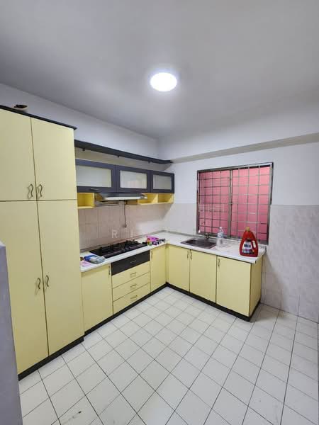 Apartment for Rent at Sri Ria Apartments - RIZ1 . - Kitchen - PropertyGuru.com.my