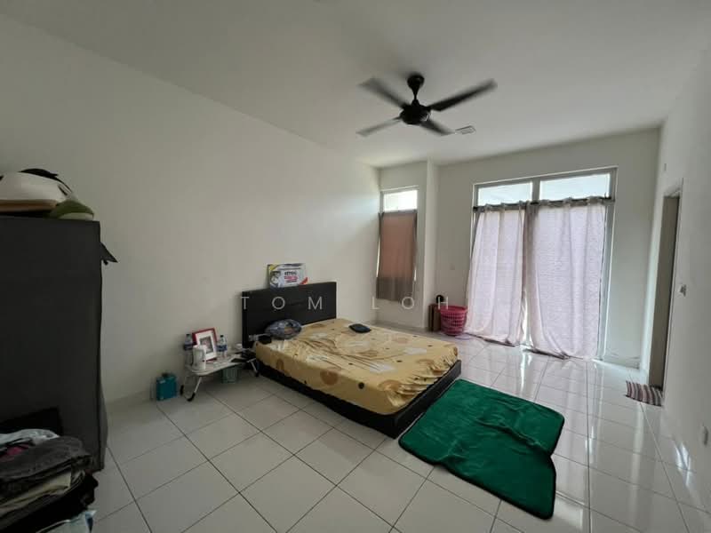 2-storey Terraced House for Sale in Pasir Gudang (Johor) - Tom Loh - Bedroom - PropertyGuru.com.my