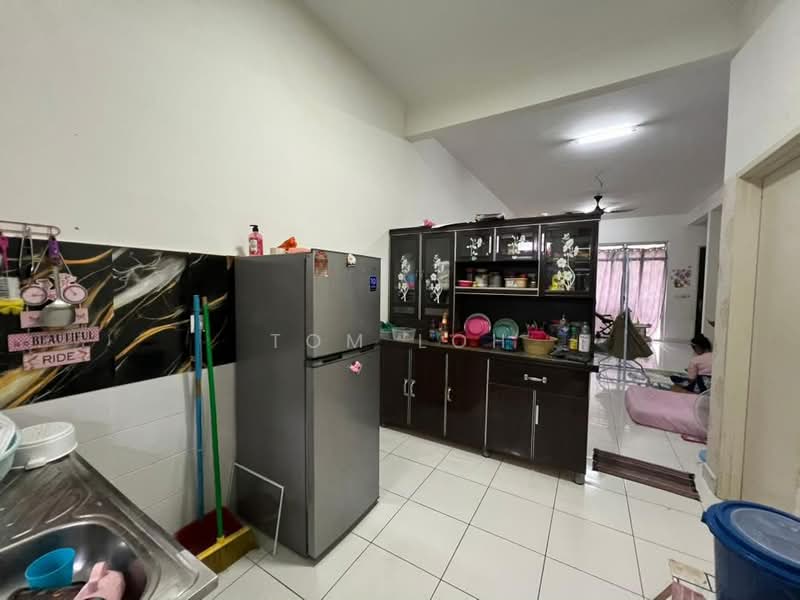 2-storey Terraced House for Sale in Pasir Gudang (Johor) - Tom Loh - Kitchen - PropertyGuru.com.my