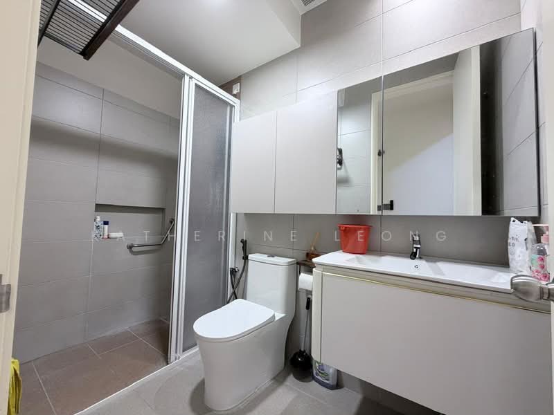 2-storey Terraced House for Sale in Bandar Country Homes (Rawang) - Katherine Leong - Bathroom - PropertyGuru.com.my