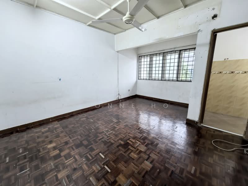 2-storey Terraced House for Sale in Taman Kelana Idaman (Ara Damansara) - Yvonne Ho - Interior - PropertyGuru.com.my