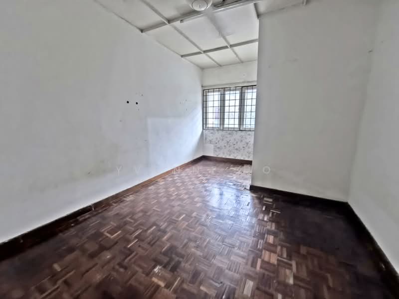 2-storey Terraced House for Sale in Taman Kelana Idaman (Ara Damansara) - Yvonne Ho - Interior - PropertyGuru.com.my