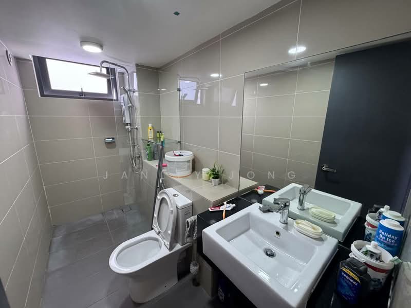 Service Residence for Sale at Sunway Grid Residence - Janlly Jong - Bathroom - PropertyGuru.com.my