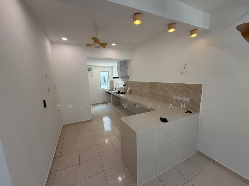 Rumah Teres untuk Disewa di Sepang (Selangor) - Halim Mazlan - Kitchen - PropertyGuru.com.my