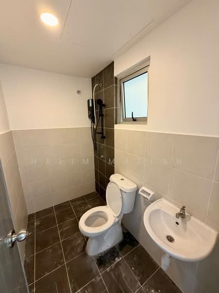 Rumah Teres untuk Disewa di Sepang (Selangor) - Halim Mazlan - Bathroom - PropertyGuru.com.my