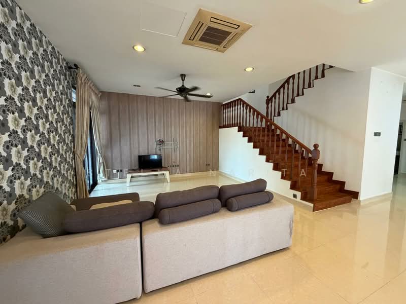 Rumah Berkembar untuk Dijual di Taman Perling (Perling) - Stella Narita - Living Room - PropertyGuru.com.my