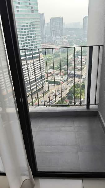 Servis Apartment untuk Disewa di Nest 2 Residences - Sheldon Lai - Balcony - PropertyGuru.com.my
