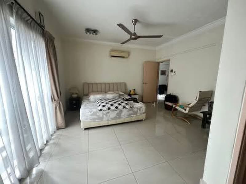 Servis Apartment untuk Dijual di SuriaMas Suites - Tom Loh - Bedroom - PropertyGuru.com.my