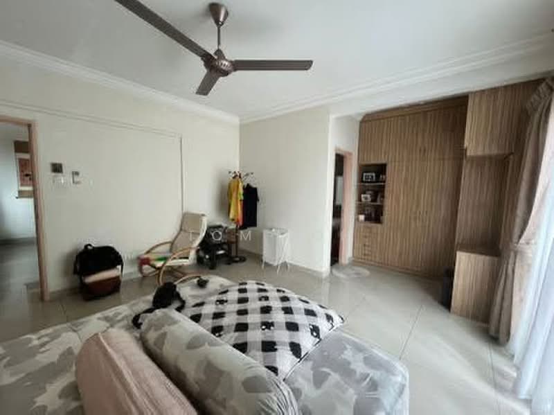 Servis Apartment untuk Dijual di SuriaMas Suites - Tom Loh - Living Room - PropertyGuru.com.my