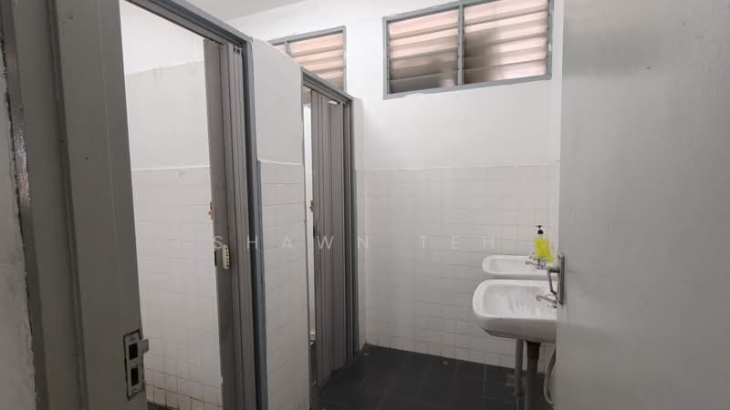 Kilang untuk Dijual di Kelemak (Melaka) - Shawn Teh - Bathroom - PropertyGuru.com.my