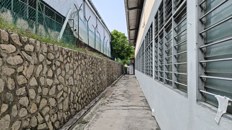 Kilang untuk Dijual di Kelemak (Melaka) - Shawn Teh - Exterior - PropertyGuru.com.my