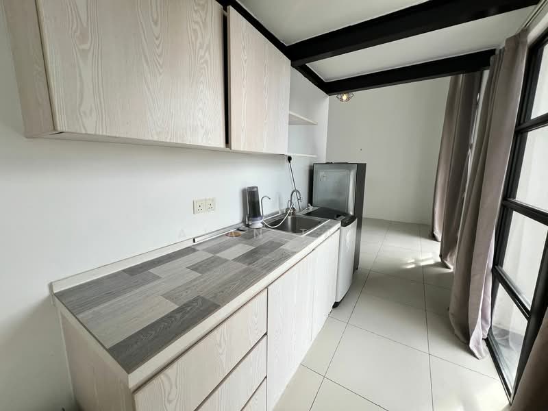 Service Residence for Rent at Colonial @ Empire City - Alan Tai - Kitchen - PropertyGuru.com.my