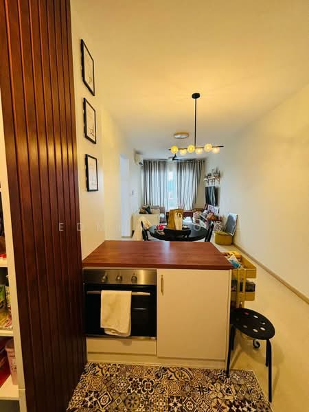 Servis Apartment untuk Dijual di RYAN & MIHO - Edmund Goh - Living Room - PropertyGuru.com.my