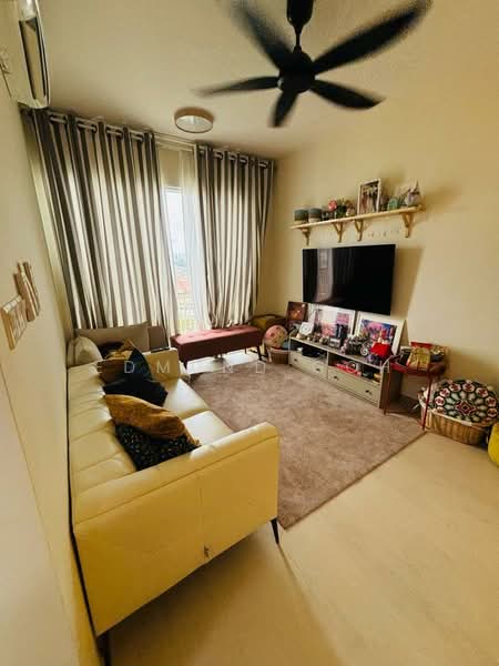 Servis Apartment untuk Dijual di RYAN & MIHO - Edmund Goh - Living Room - PropertyGuru.com.my