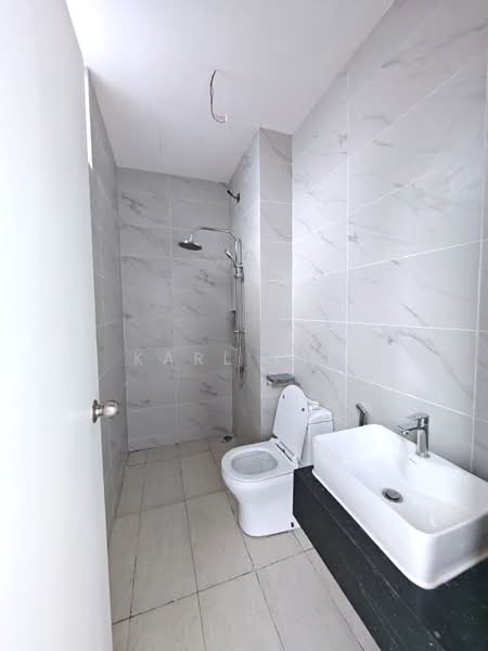 Servis Apartment untuk Dijual di Space Residency - Karl Lim - Bathroom - PropertyGuru.com.my