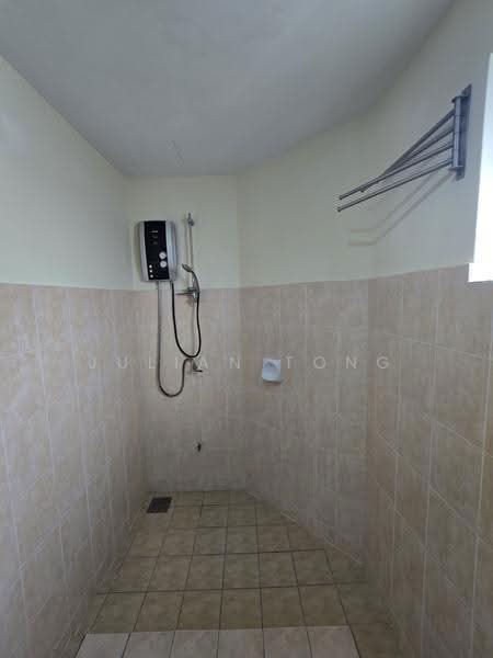 Condominium for Rent at Changkat View - Julian Tong - Bathroom - PropertyGuru.com.my