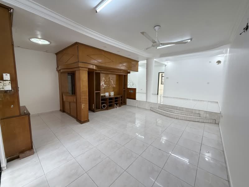 2-storey Terraced House for Rent in Taman Desa Cemerlang (Ulu Tiram) - Fion Lee - Living Room - PropertyGuru.com.my