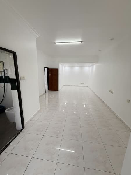 2-storey Terraced House for Rent in Taman Desa Cemerlang (Ulu Tiram) - Fion Lee - Interior - PropertyGuru.com.my