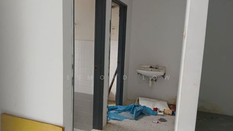 Shop for Rent in Pandan Perdana (Ampang) - Desmond Low - Bathroom - PropertyGuru.com.my