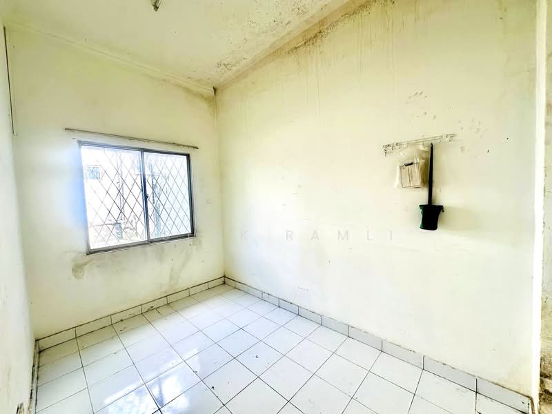 Rumah Teres 2 Tingkat untuk Dijual di Taman Dagang (Ampang) - Ishak Ramli - Interior - PropertyGuru.com.my