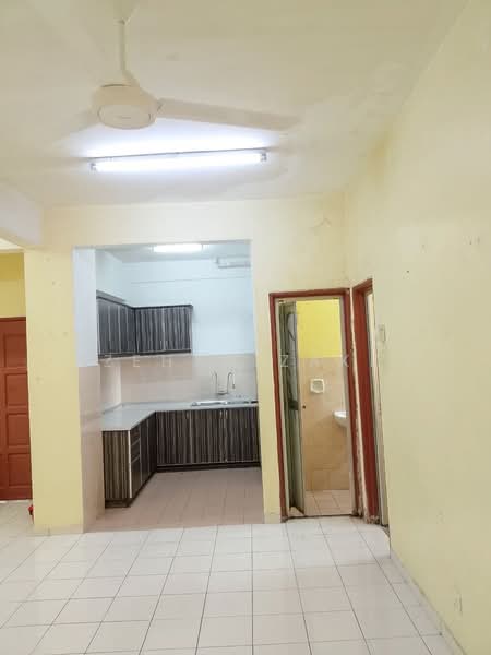 Pangsapuri untuk Disewa di Selesa I Resort Apartment (Pangsapuri Damai Mewah B) - Zehan Zaki - PropertyGuru.com.my