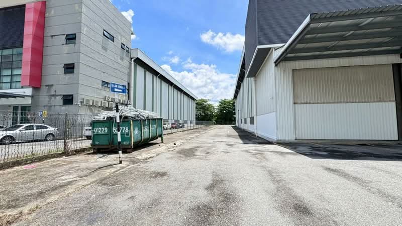 Factory for Rent in Taman Perindustrian Puchong (Puchong) - P Utahma Raj - Exterior - PropertyGuru.com.my